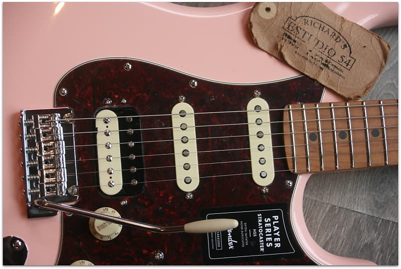 Fender Player Deluxe Stratocaster HSS - Shell Pink with Roasted Maple  Fingerboard, Sweetwater Exclusive in the USA