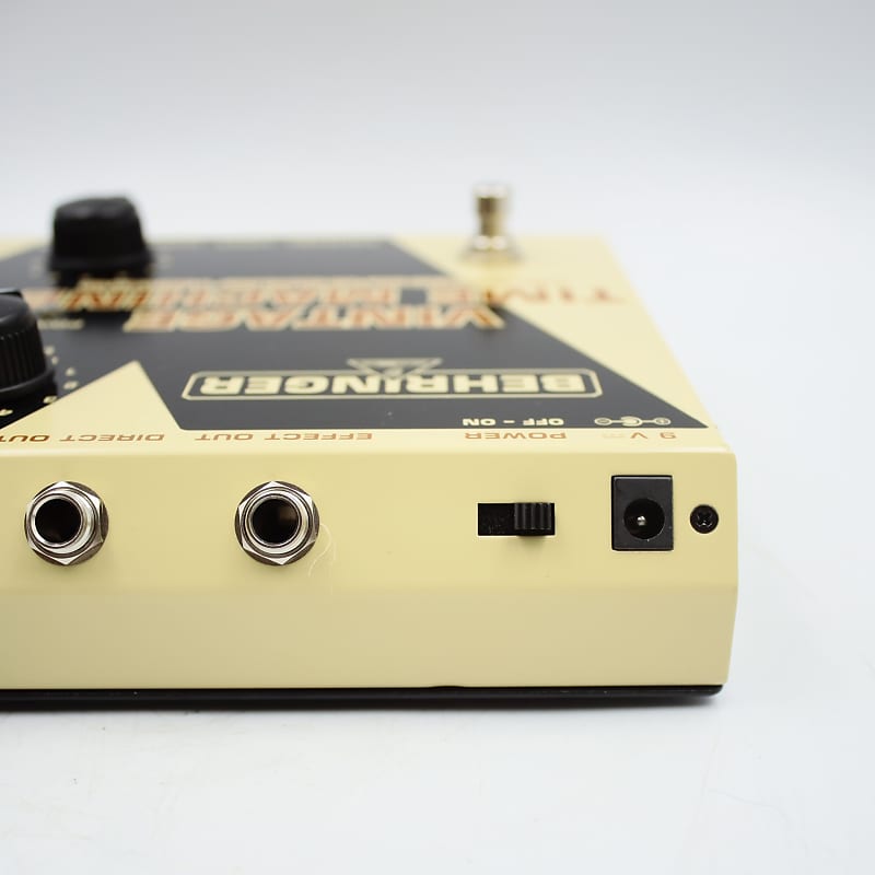 Behringer VM1 Vintage Time Machine Delay / Vibrato Guitar
