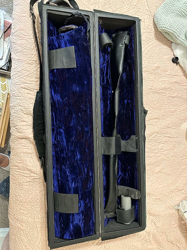 Wiseman Bass Case Model A Leather Reverb