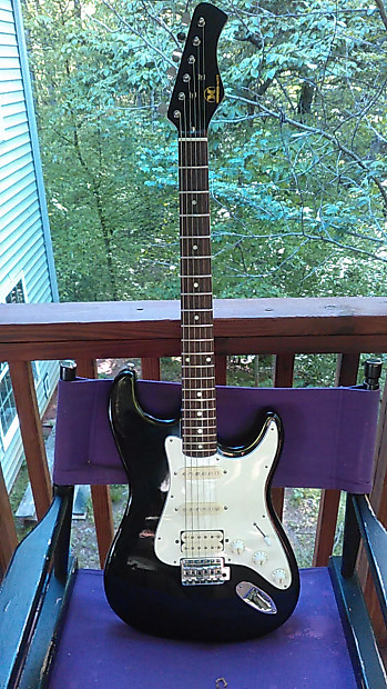 80's Vintage HONDO H-77 Stratocaster Copy Electric Guitar / HSS STRAT /  Super Clean !!!