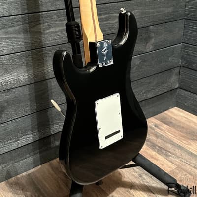 Fender Player Series Stratocaster MIM Electric Guitar Black image 3