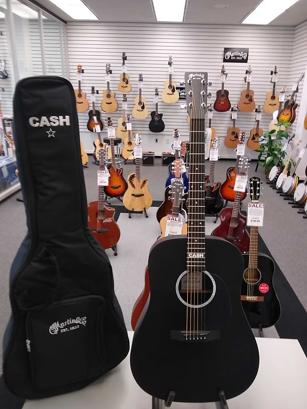 Martin dx Jonny cashエレアコ 〈マーティン マーチン〉 Martin DX Johnny Cash Acoustic-Electric Guitar | zZounds