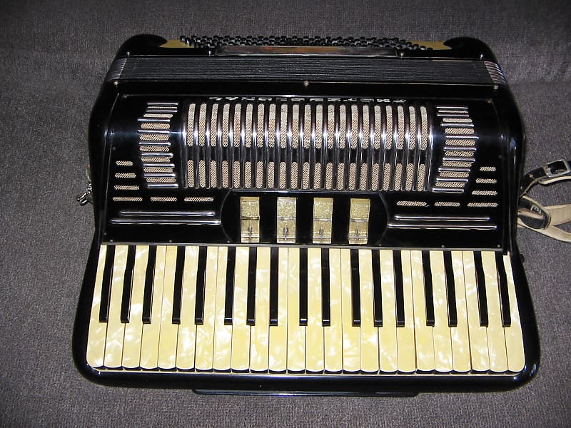 Universal Full Size Accordion 4/5 Reeds w/ Factory | Reverb