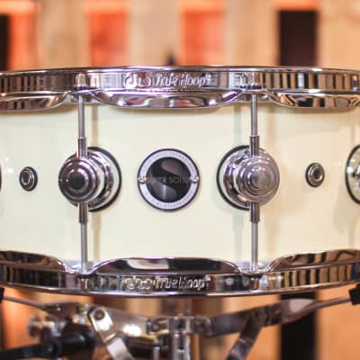 DW 5.5x14 Collector's Maple Solid Double Cream Super Solid Snare Drum - SO#1288929 image 1