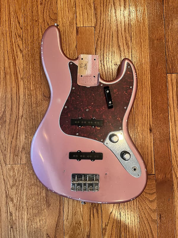 MJT jazz bass ボディ　fender MJT Jazz Bass Body with Fender Flea Signature Pickups and