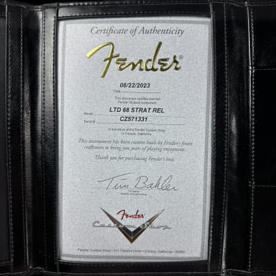 Mint Fender Custom Shop Limited Edition 1968 Stratocaster Relic Aged Black w/case image 12