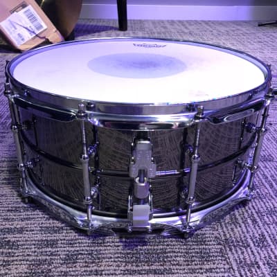 Ludwig LB417TWM Black Beauty 6.5x14" Brass Snare Drum with Tube Lugs and P-86 Millennium Strainer