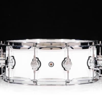 Used DW Design 5.5x14 Snare Drum Gloss White image 6