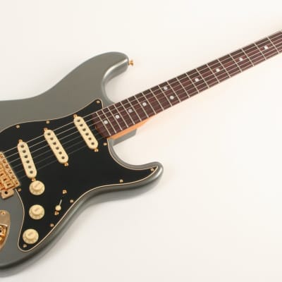 Fender Custom Shop Limited Edition 1965 Dual-Mag Stratocaster® Journeyman Relic® with Closet Classic Hardware, Rosewood Fingerboard, Faded Aged Charcoal Frost Metallic CZ570847 image 2