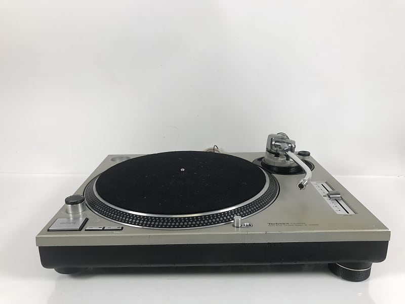 Technics Quartz Direct Drive Turntable System SL1200MK2 Reverb
