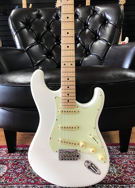 Tagima T-635 Classic Vintage White | Reverb