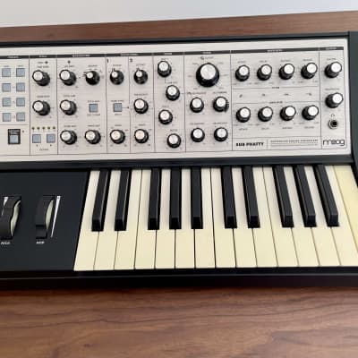 Moog Sub Phatty Analog Synthesizer | Reverb Moog Sub Phatty Analog Synthesizer | Reverb