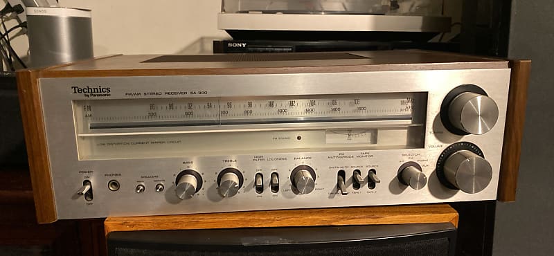 Technics  Receiver Sa300 1970s - Silver face  			