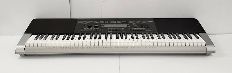 Casio WK 240 76 Key Portable Keyboard 2010s Black