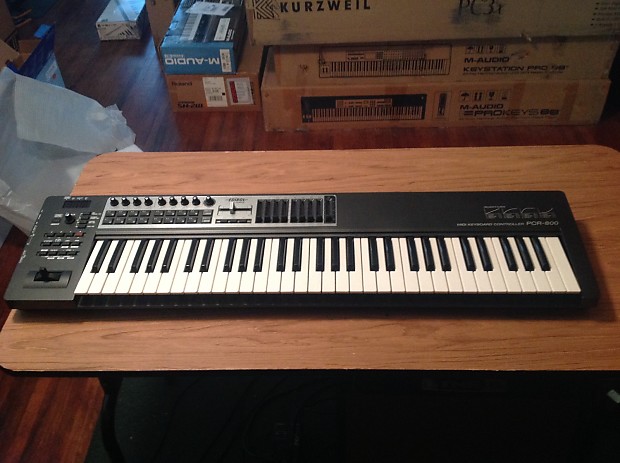 Roland - PCR-800 | USB MIDI Keyboard Controller
