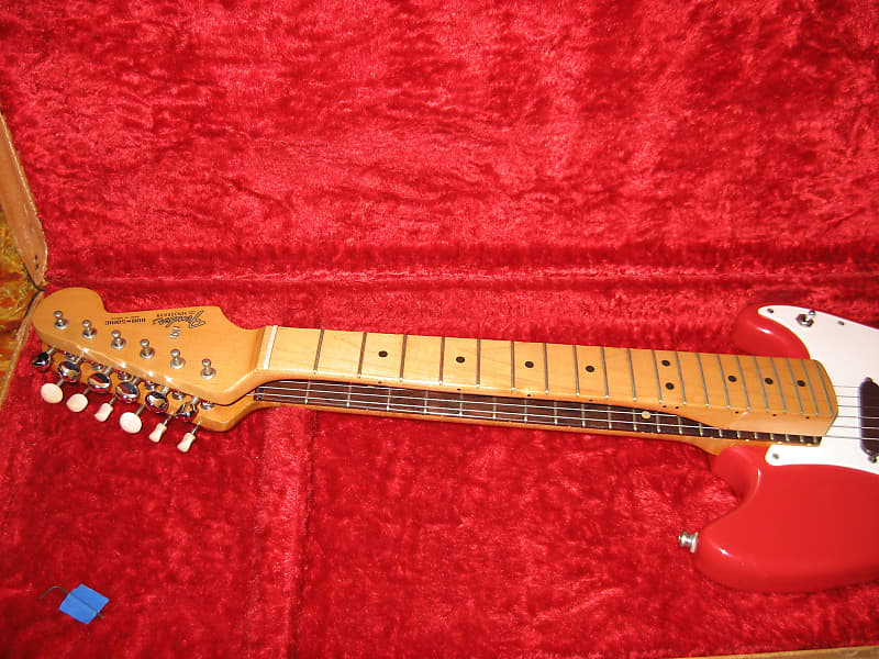 Fender mexico Duo Sonic 90年代 Is a 90's Fender Duo Sonic firewood or a funk machine? - YouTube