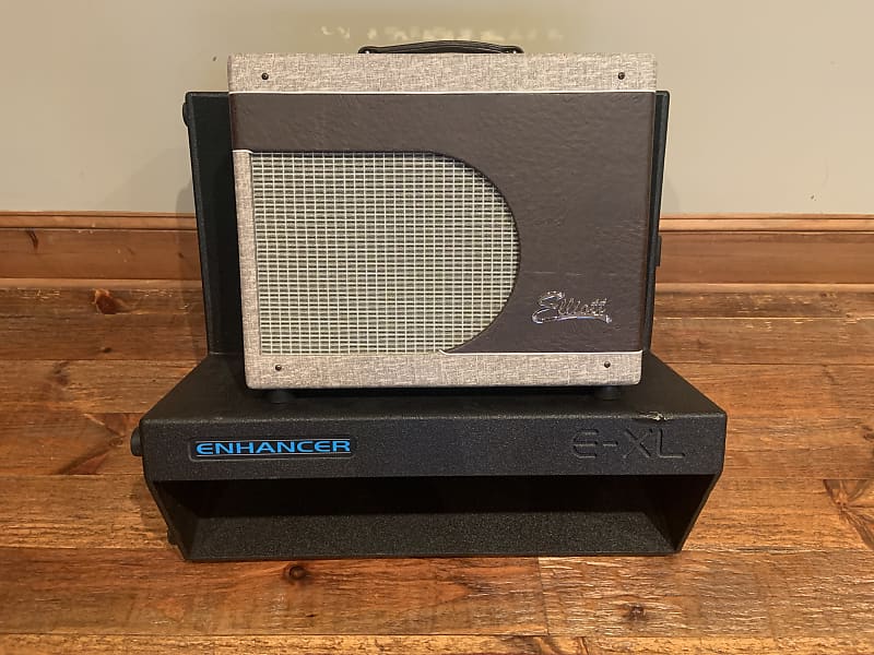 Sound Enhancer Amp Stand Stage and Studio Reverb