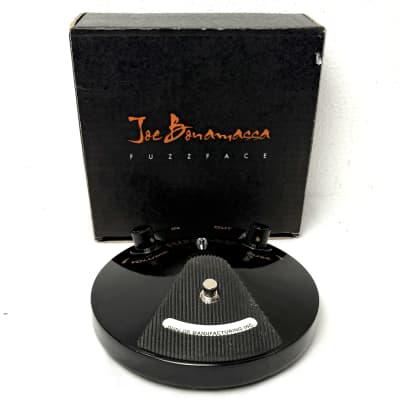 Dunlop JBF3B Joe Bonamassa Signature Fuzz Face | Reverb Dunlop JBF3B Joe Bonamassa Signature Fuzz Face | Reverb