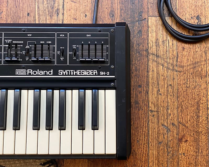 愛品館八千代店】Roland SH-2 アナログシンセサイザー - 鍵盤楽器、ピアノ