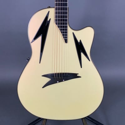 Ovation 1988  Thunderbolt TB-01 white pearl EX - ROD Koffer case 1988 - creme for sale