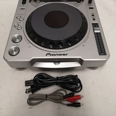 Pioneer CDJ-800MK2 - Professional Digital DJ CD Player with MP3