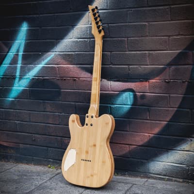 Lindo Bamboo Defender Chambered Electric Guitar and Hard Case | Eco-Friendly | Sustainable image 4