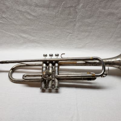 Yamaha YTR-135 Silver Trumpet w/ Case and Mouthpiece - Serviced +