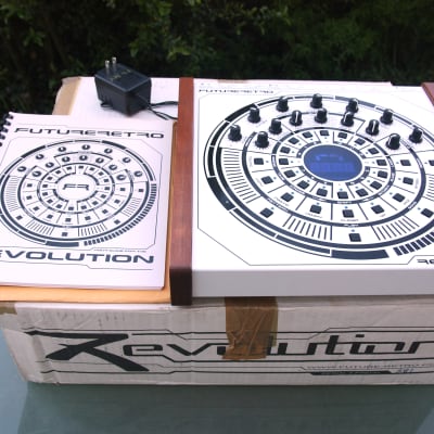 Future Retro  Revolution - as MINT as it gets, original PSU, Box, Manual image 7