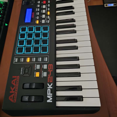 Akai MPK249 2014 - Present - Black