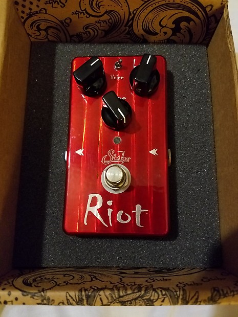 Suhr Riot Crimson Red Limited Edition Distortion Pedal