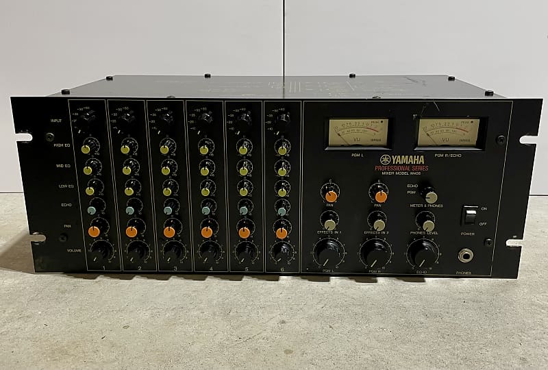 Yamaha M406 Professional Series 6-Channel Rackmount Mixer