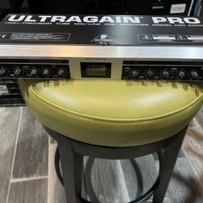 Behringer Ultragain Pro Mic2200 - Gearspace