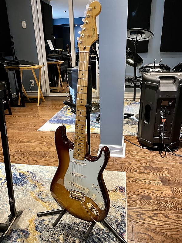 ギター Fender 75th Anniversary Strat Fender 75th Anniversary Stratocaster - Diamond Anniversary