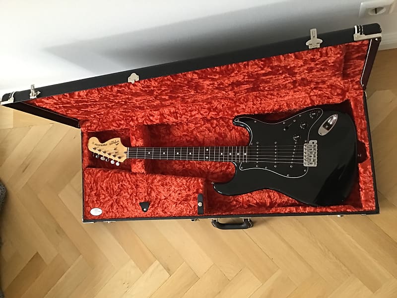 Squier by Fender SQ Series Stratocaster Black MIJ Japan 1983 Squier by Fender SQ Series Stratocaster Black MIJ Japan 1983