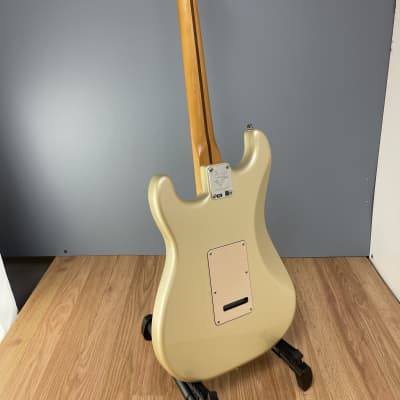 Fender 60th Anniversary Player Stratocaster Blizzard Pearl image 6