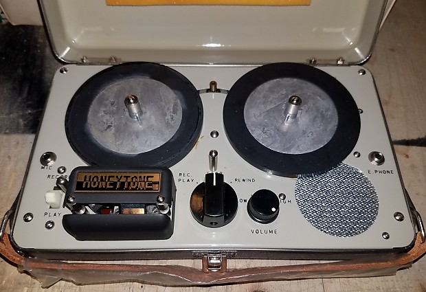 Honeytone Concorde Aiwa Goldenbell Vintage Reel to Reel Tape Recorders Lot  of 4