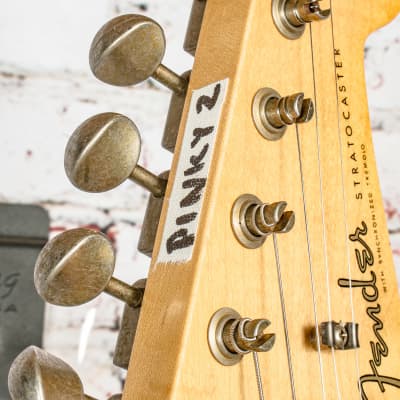 Fender - Custom Shop Limited Edition Tyler Bryant Signature "Pinky" - Stratocaster® Electric Guitar - Relic® - Aged Shell Pink - w/ Hardshell Case - xB077 (USED) image 17