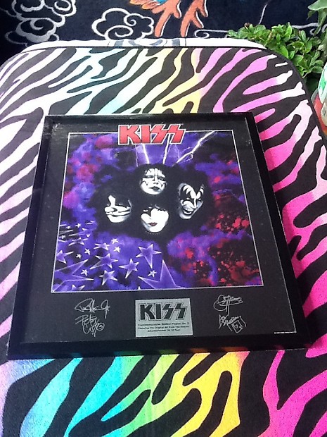KISS 