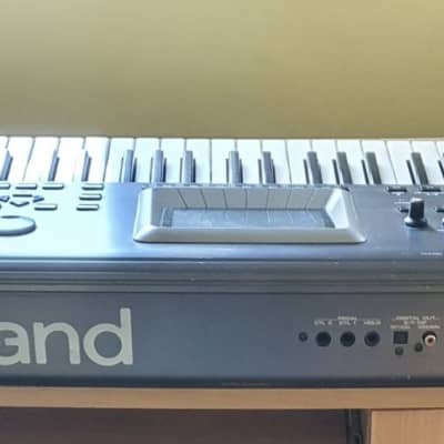 Roland Fantom FA 76 keyboard workstation image 2