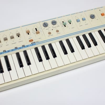 Vintage Analog Casio MT 45 Keyboard Synthesizer MT45