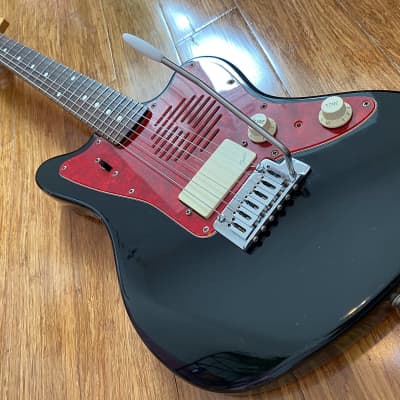 Fender Japan 1995 Jazzmaster Champ Built in Speaker/Amp MIJ Fender Japan 1995 Jazzmaster Champ Built in Speaker/Amp MIJ
