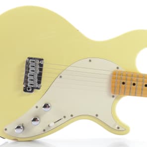 Line 6 Variax 600 Solid Body Electric Guitar Cream White