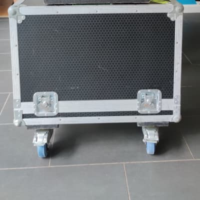WEM  Dominator Mark II Late 60s with flightcase. All original and in perfect working order. It has the original Goodmans speaker. image 17