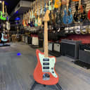 *DEMO* Fender Noventa Jazzmaster®, Maple Fingerboard 2021 Fiesta Red