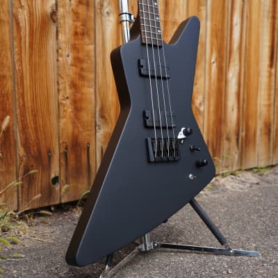 Dean Z Select Bass Fluence Black Satin 4-String Electric
