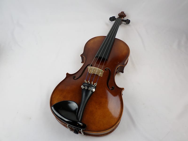 Used Lewis 4/4 Violin with Case and Accessories | Reverb