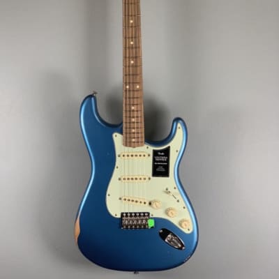 Fender Vintera Road Worn 60’s Stratocaster-Lake Placid Blue image 3