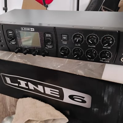 Line 6 POD HD Pro X Rackmount Multi-Effect and Amp Modeler