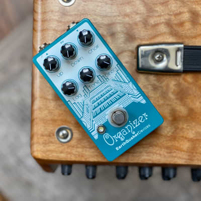 EarthQuaker Devices Organizer Polyphonic Organ Emulator