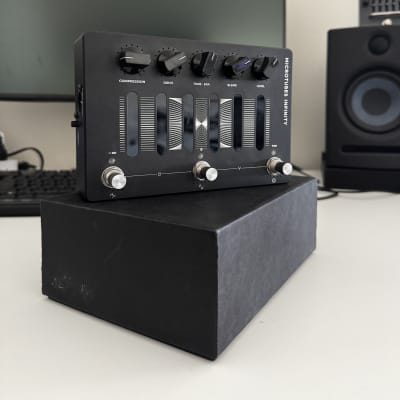 Darkglass Electronics Microtubes Infinity | Reverb